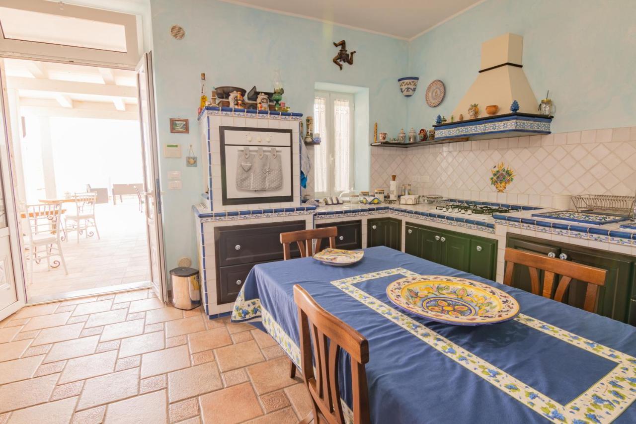 ניצה די סיציליה B&B Ottocento Sul Mare מראה חיצוני תמונה